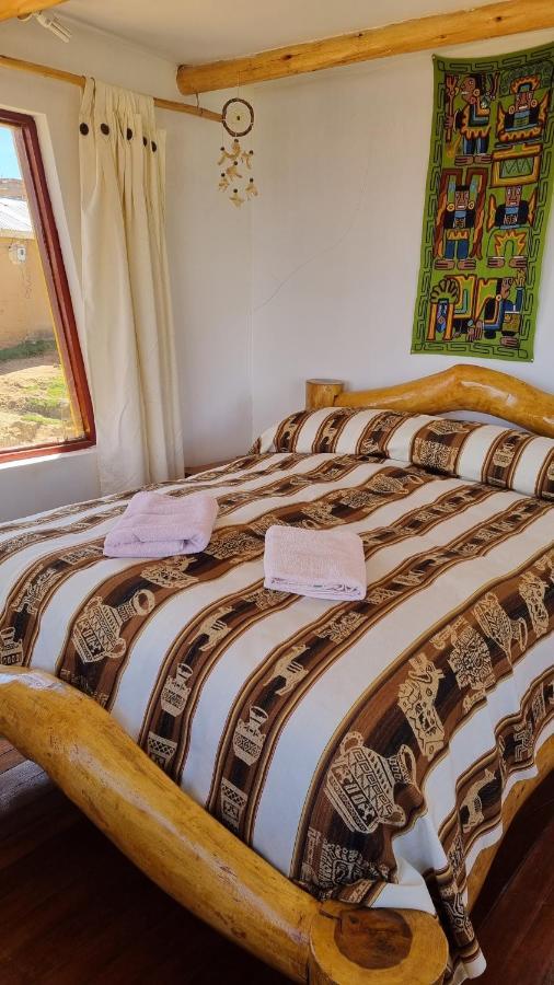 Hostal Puerta Del Sol Isla del Sol Ngoại thất bức ảnh